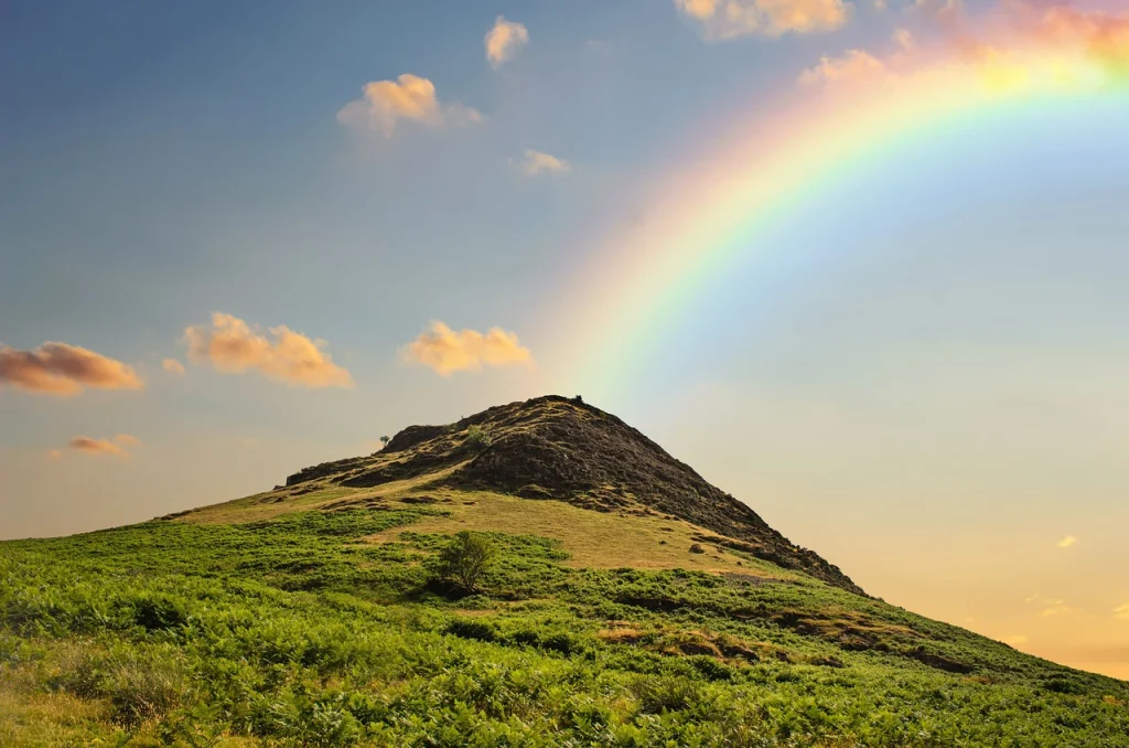 Regenbogen im Traum Hügel